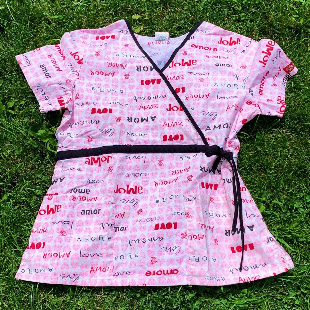 "Dickies" scrub top, M, EUC